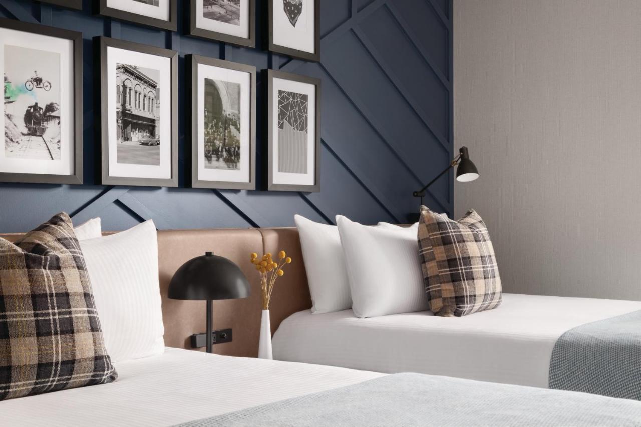 The Eddy Taproom & Hotel Golden Bagian luar foto